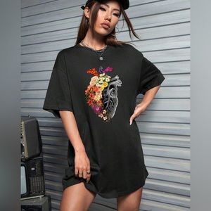 Oversized black tshirt